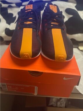 NIKE ZOOM PEGASUS 35 TURBO size 10 Navy and Orange